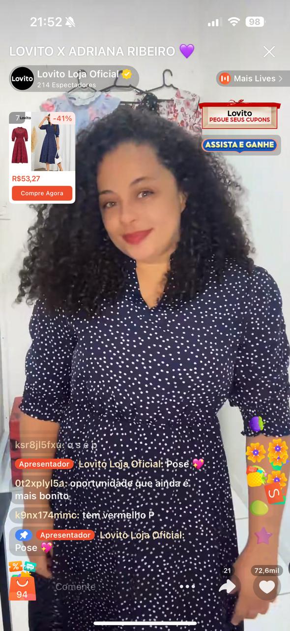 Afiliada apresentando produtos em live da Click Live