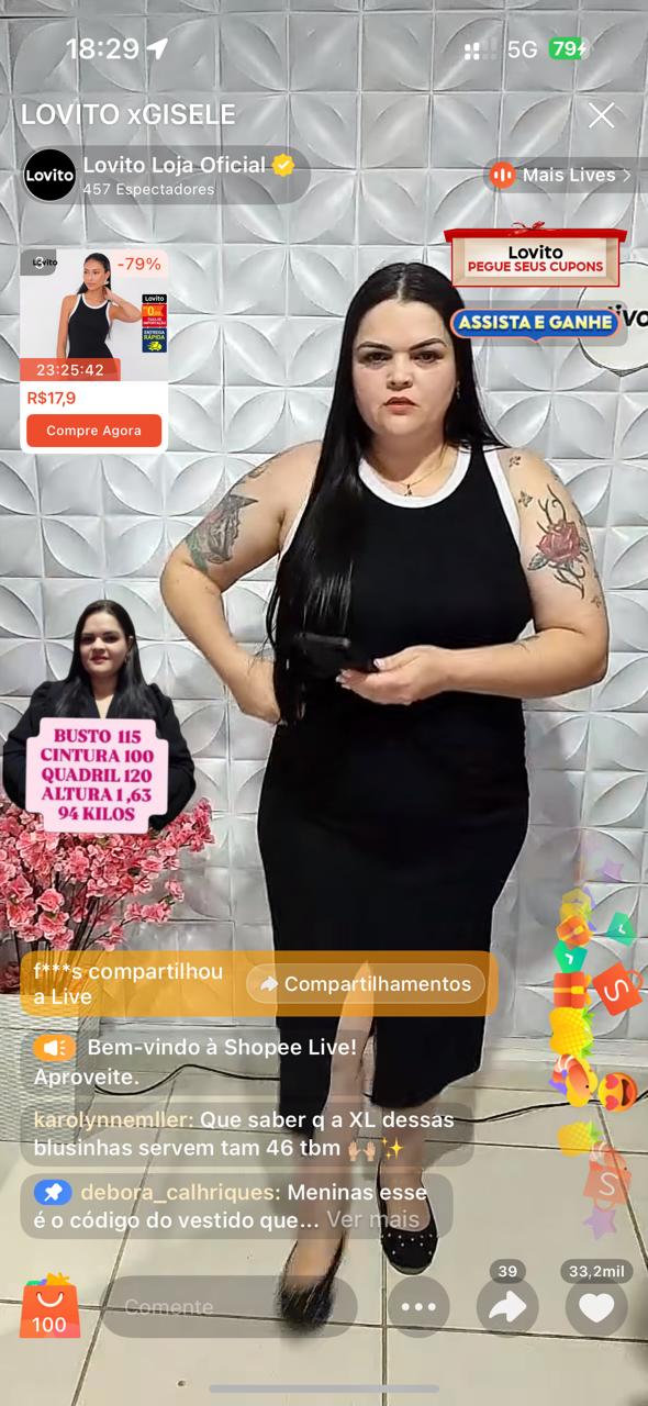 Live de moda com afiliada apresentando produtos
